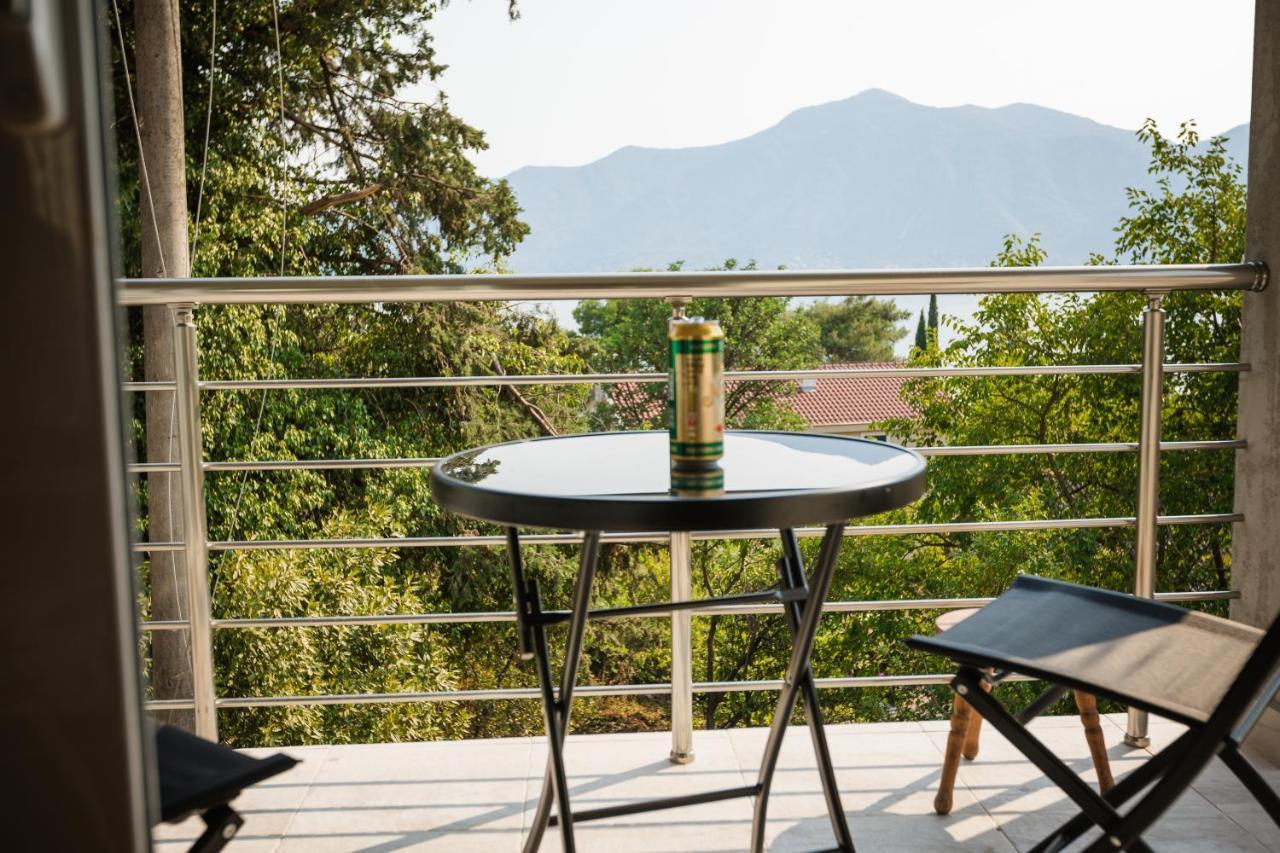 Apartmani Peko Kotor Luaran gambar