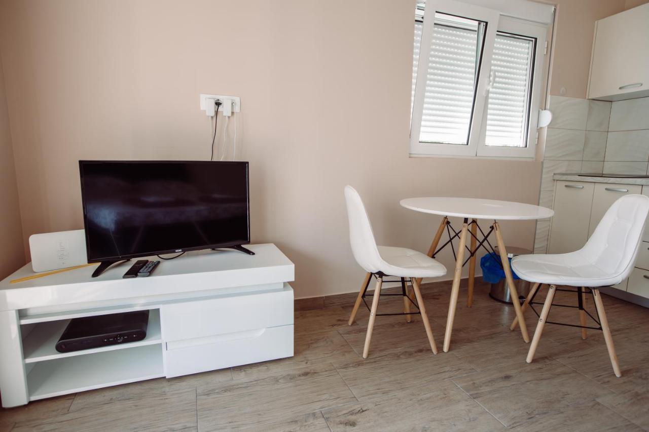 Apartmani Peko Kotor Luaran gambar