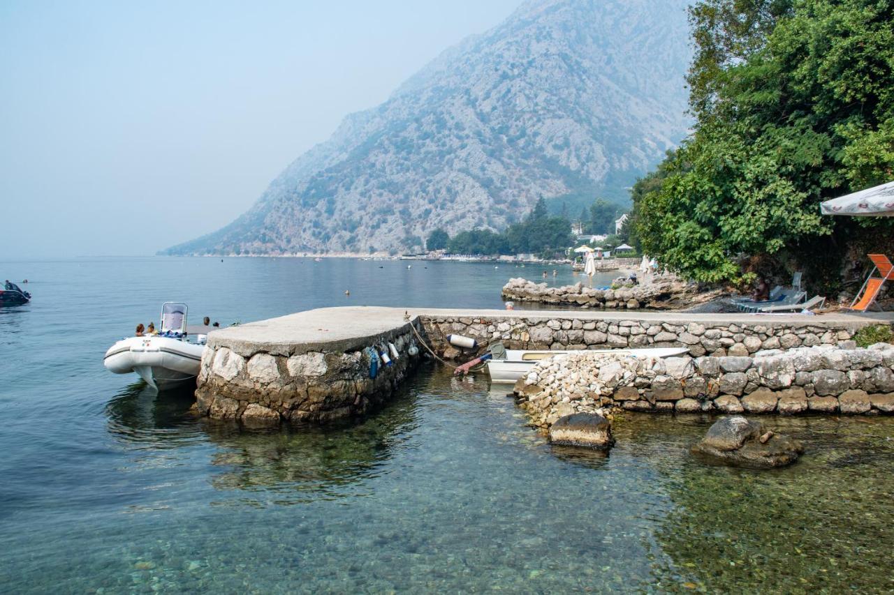 Apartmani Peko Kotor Luaran gambar