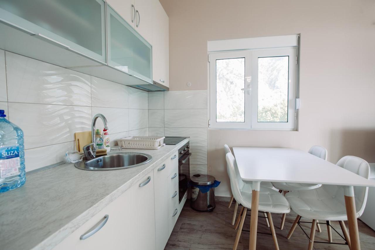 Apartmani Peko Kotor Luaran gambar